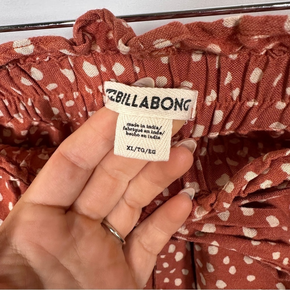 Billabong “Flirt For It” Paperbag Shorts — XL — Henna Rust Dots, Tie-Front - Picture 4 of 15